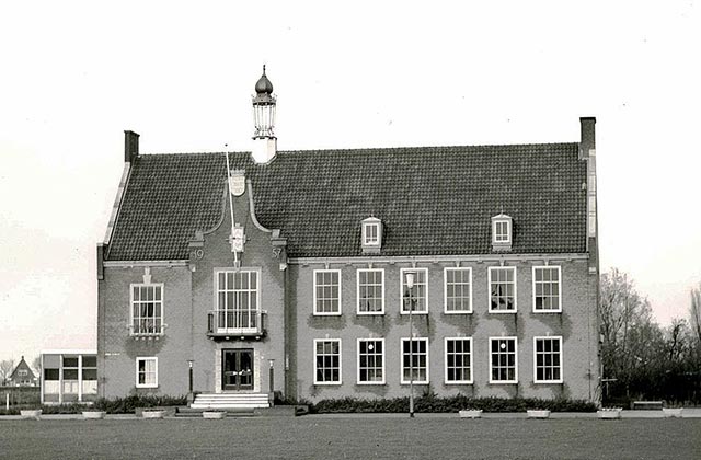 Gemeentehuis Spijkenisse, foto 1962